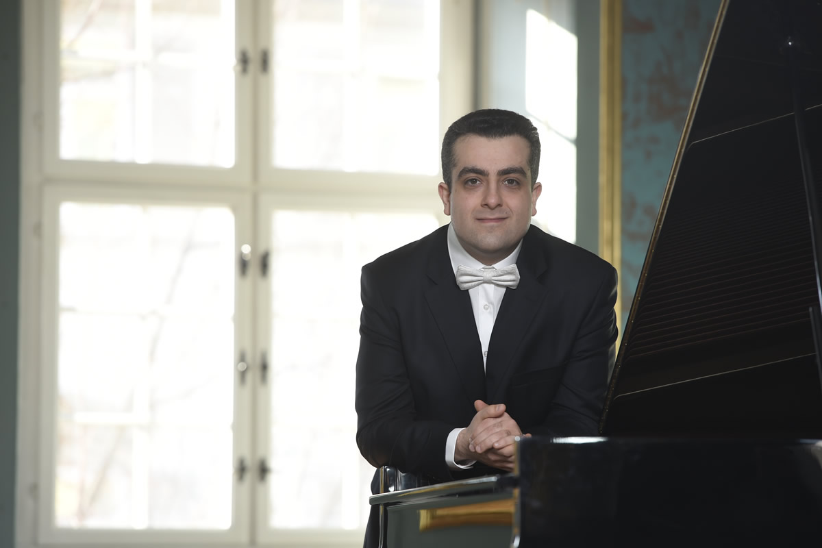 Nima Farahmand Bafi - photo 1